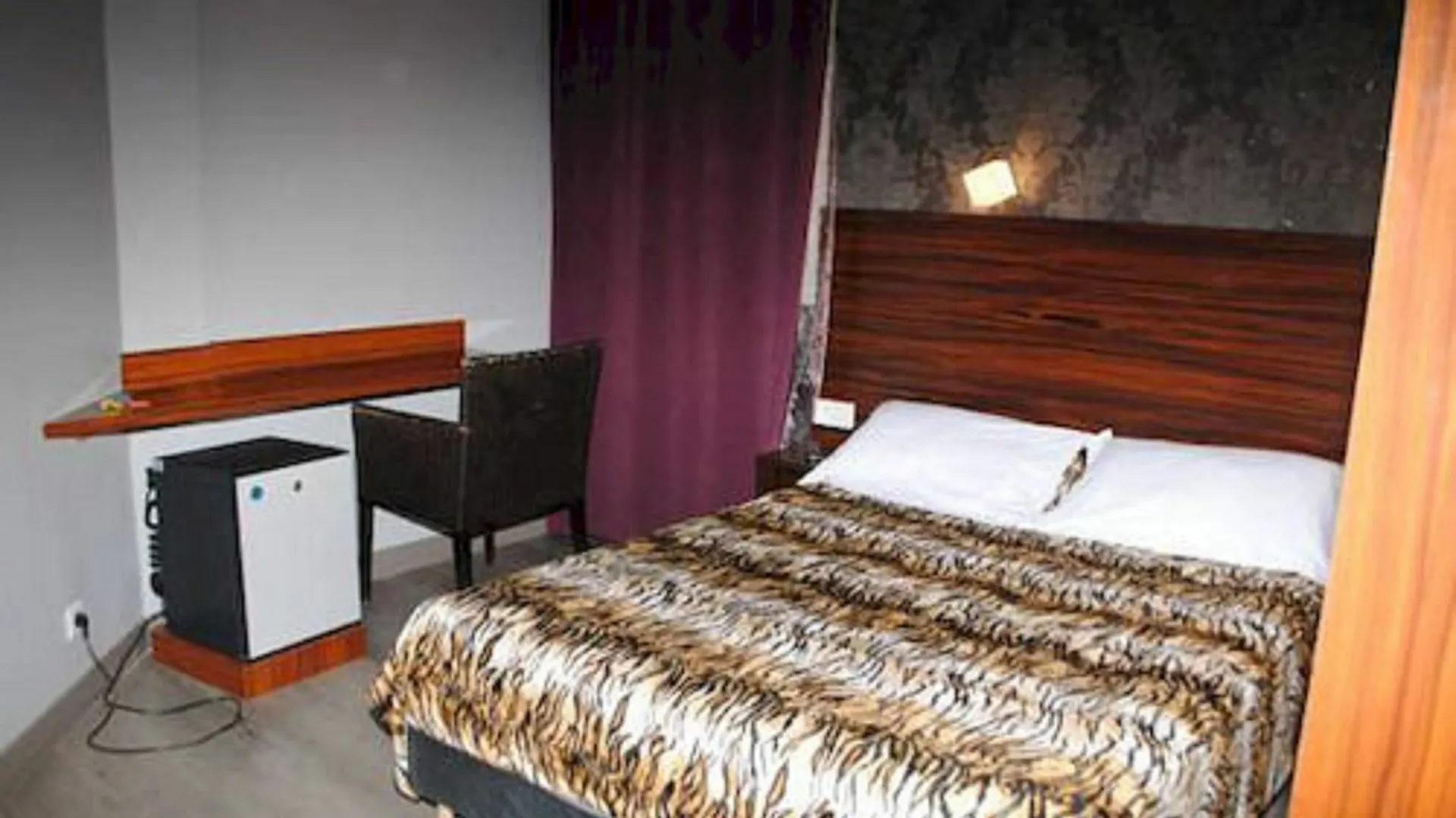 Hotel De Menilmontant Paris